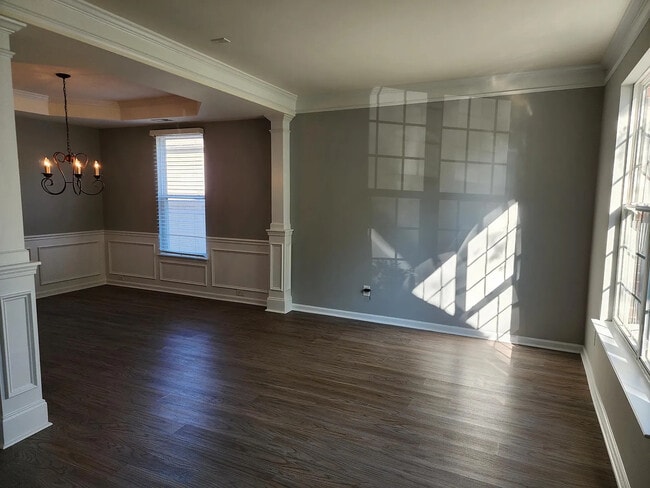Room in Single Family Home on Mountain Quail Dr