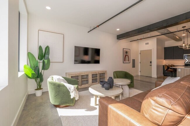 Building Photo - 406 S Boulder Ave