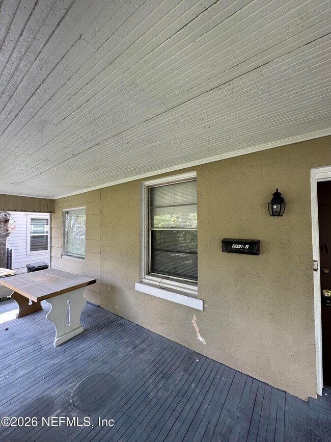 Photo - 2512 College St
