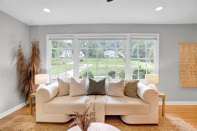 Photo - 2174 Beecher Rd SW