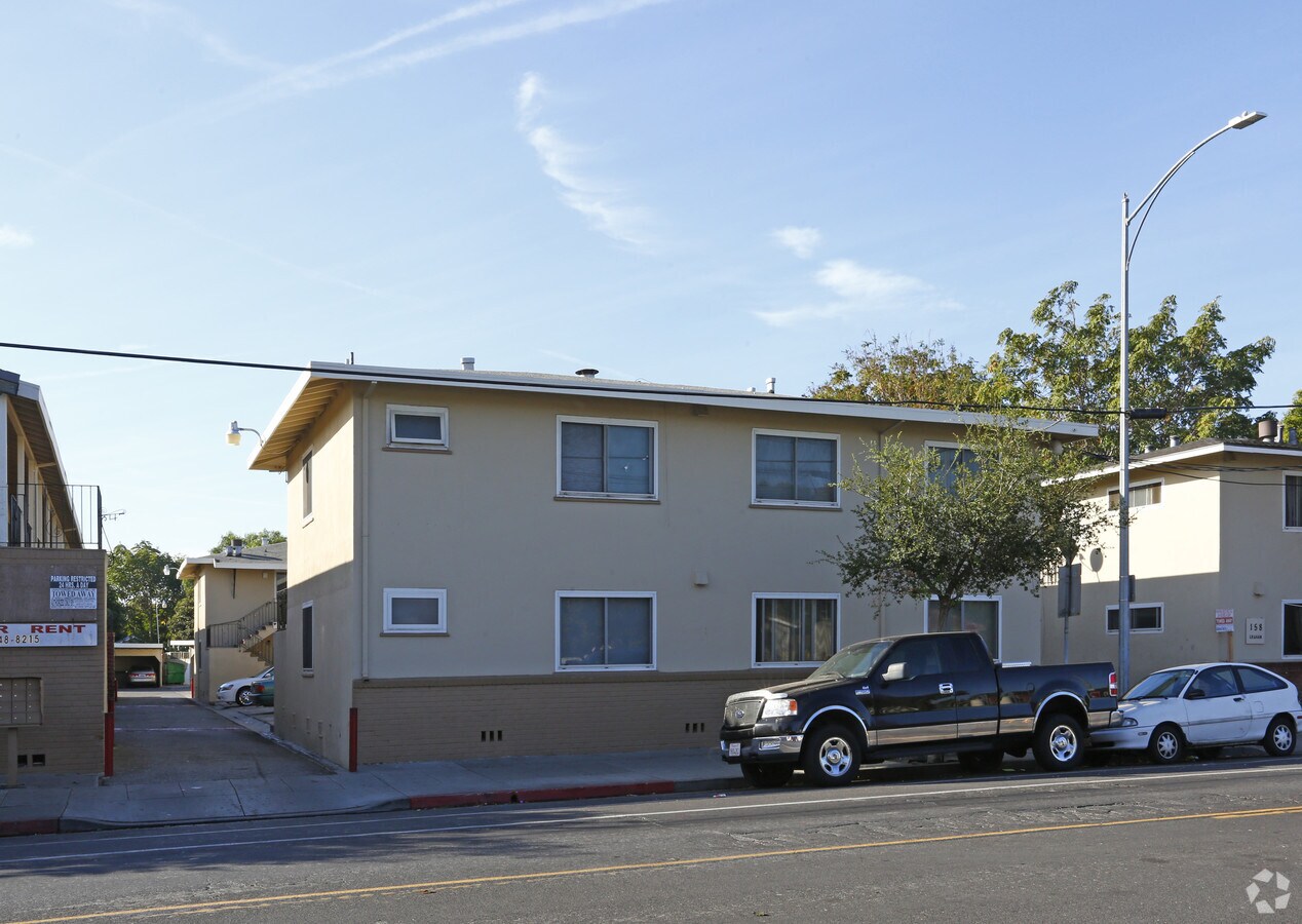 Photo - 142 and 150 Graham