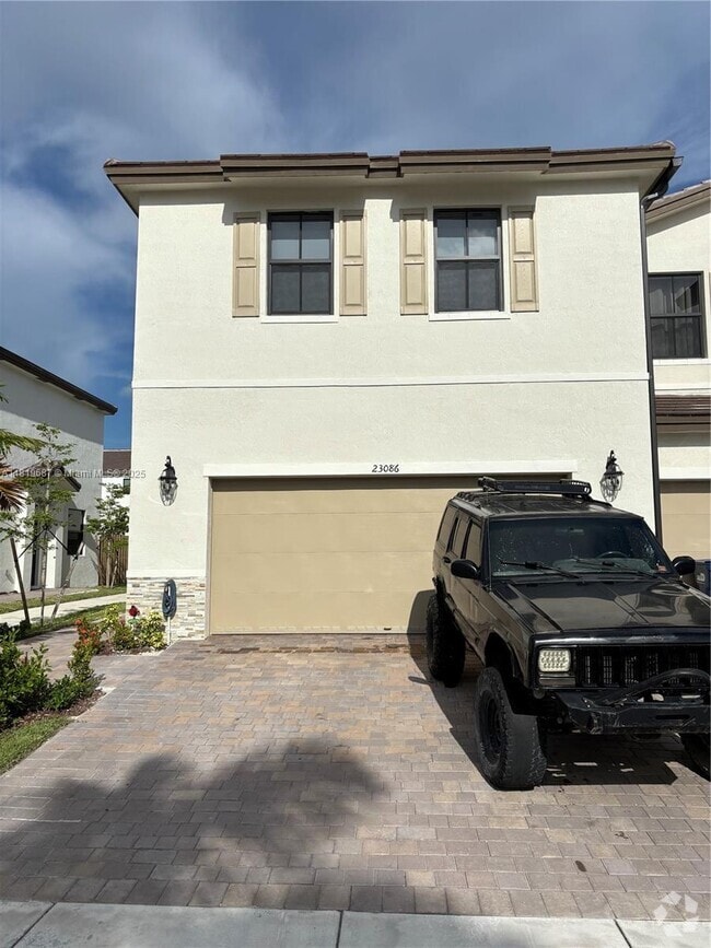 Building Photo - 23086 SW 130th Ave Rental
