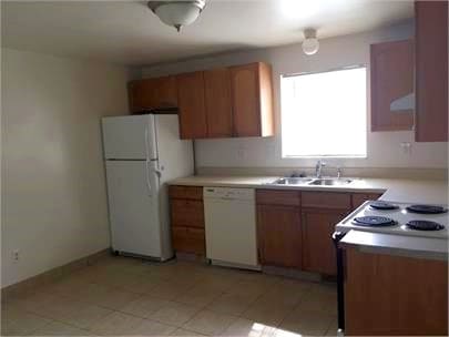 Photo - 265 E Center St