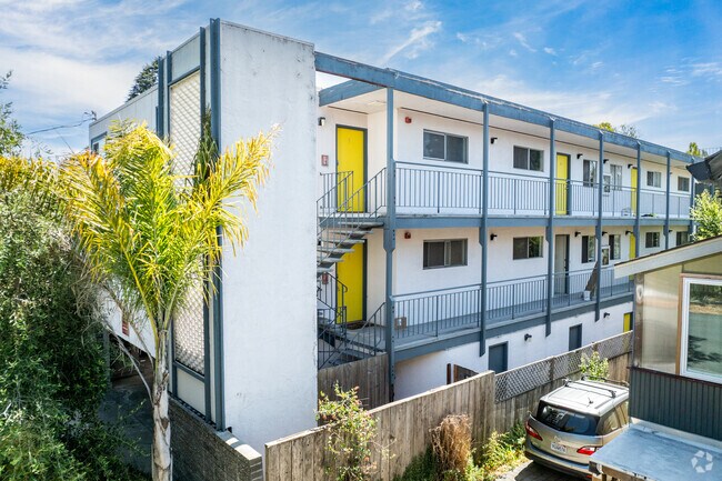 Photo - 2120 Grant St