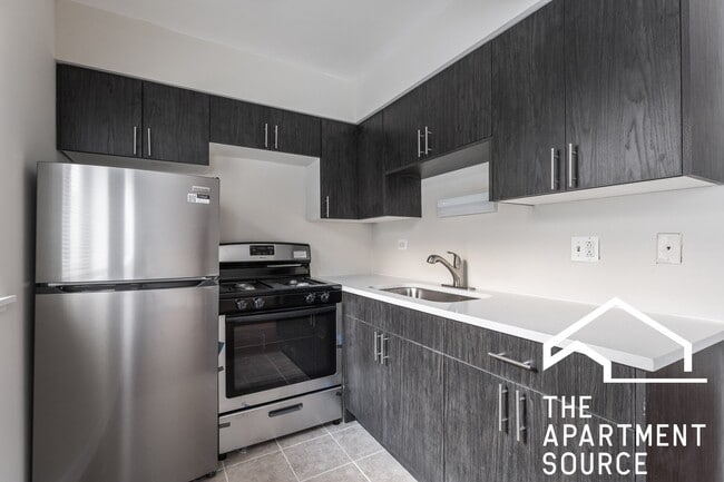 Photo - 5917 N Kenmore Ave Unit 426