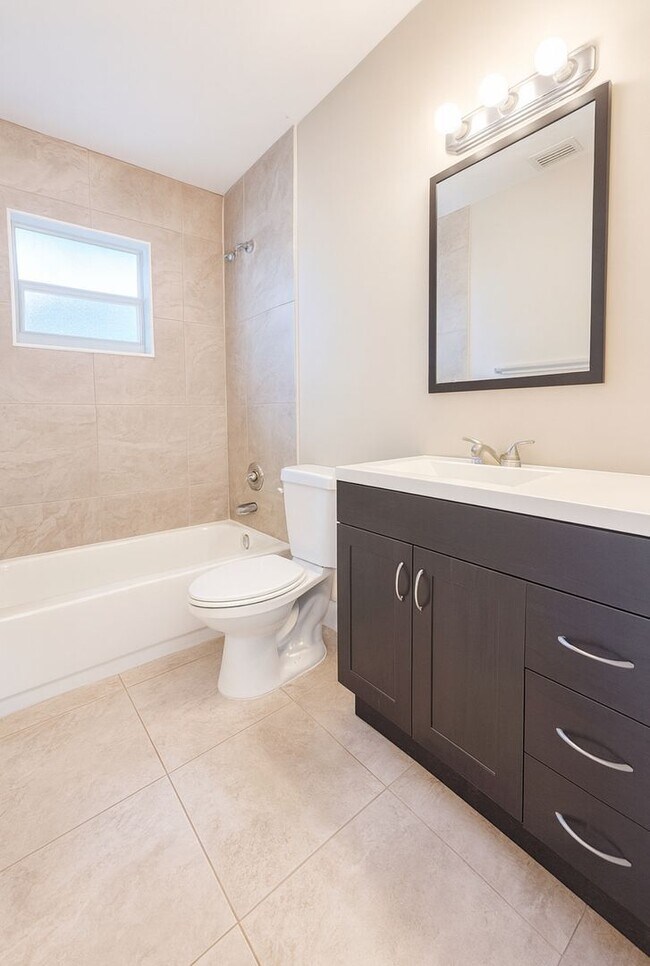 Photo - 5417/5419 Fourth Ave Unidad 5417