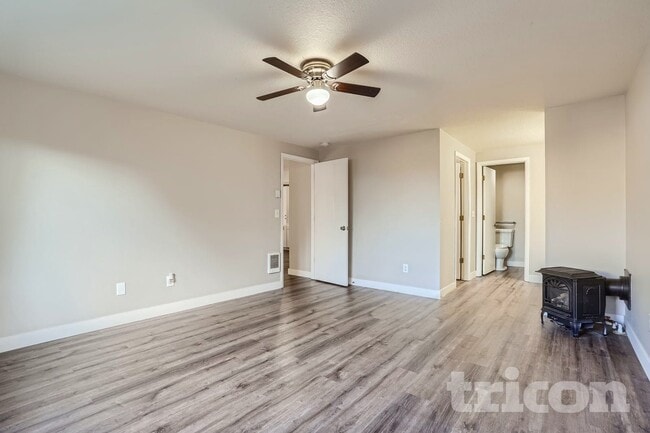 Photo - 803 NW 20th Cir