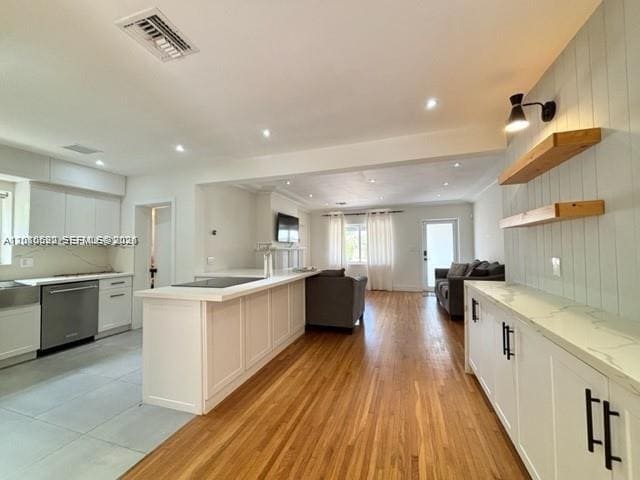 Photo - 9472 Byron Ave