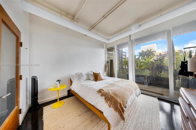 Photo - 1700 Meridian Ave Unit 300