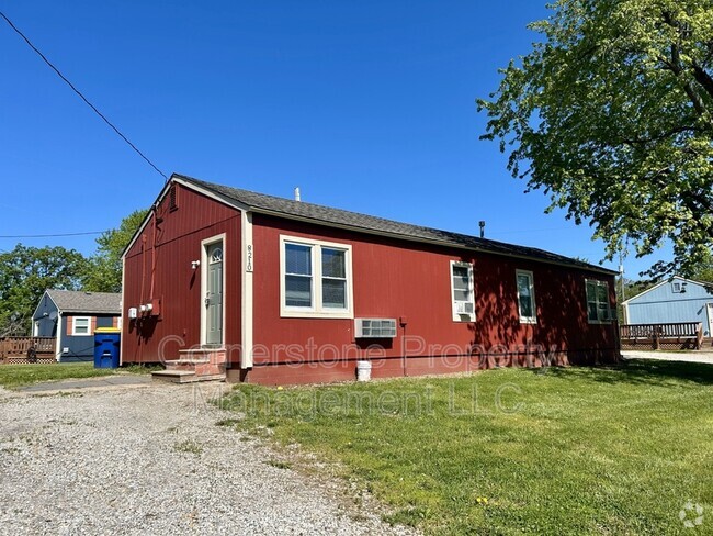 Building Photo - 8210 Oak Dr Rental