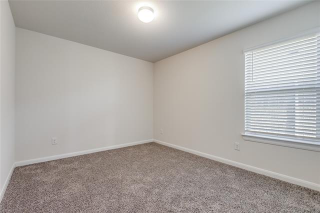 Photo - 504 Stampede Ln