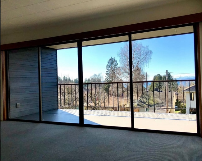 Photo - 7113 California Ave SW Unit 202