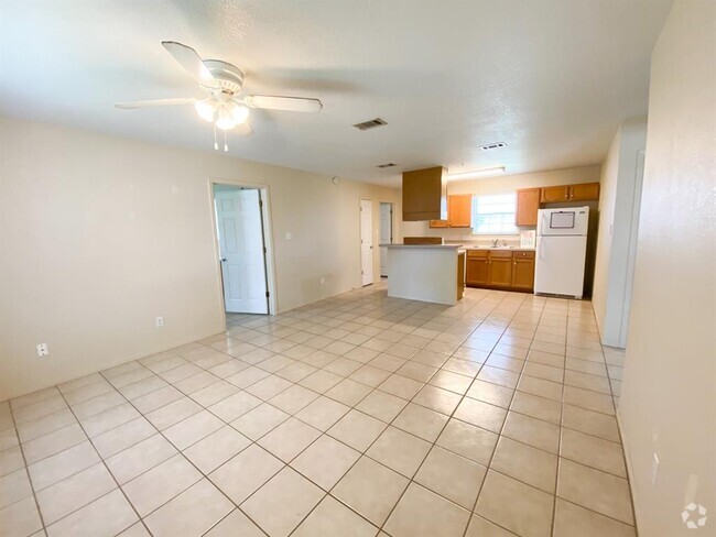Building Photo - 8701 US-77 Rental