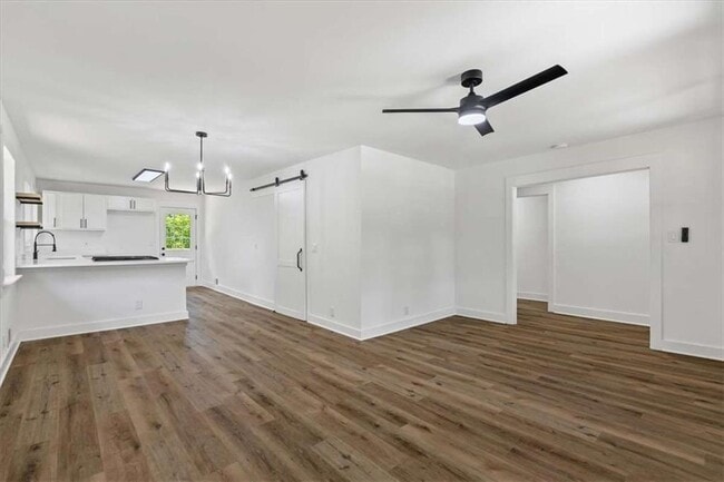 Photo - 1400 North Ave NW