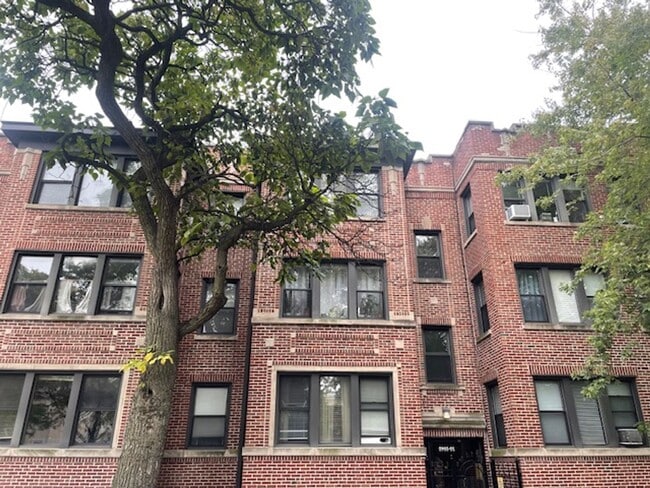 Building Photo - 1358 W Rosedale Ave Unit 5903-2