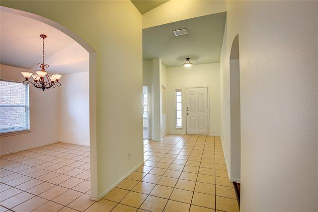 Photo - 10200 Pear St