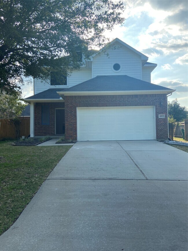 Photo - 4903 Summer Ridge Dr
