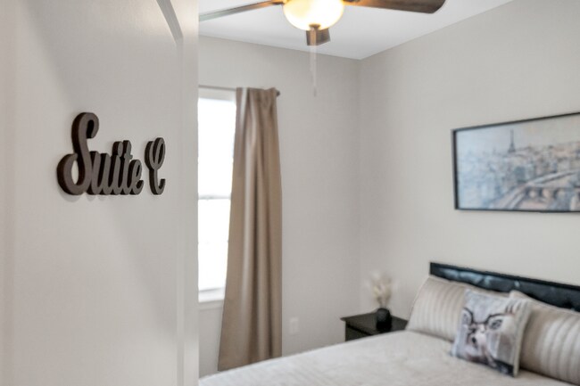 Photo - 9309 Belfast St Unit Room C