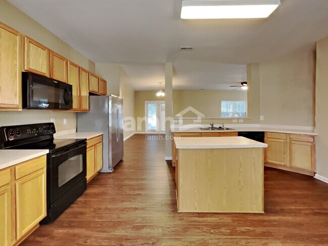 Photo - 10516 Meadow Crossing Ln