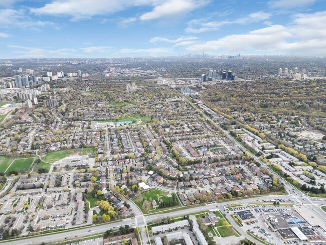 Photo - 2 Liszt Gate