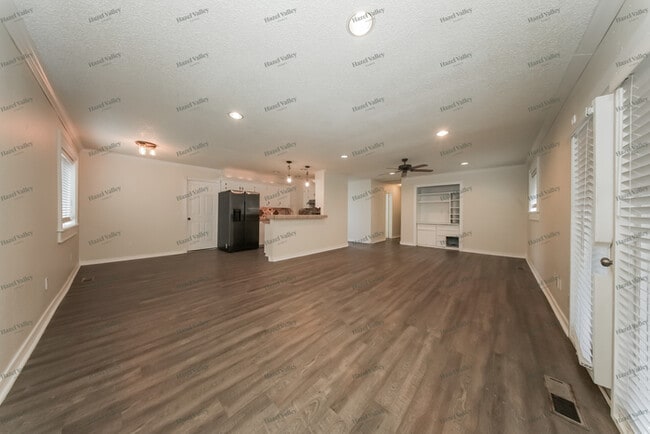 Photo - 512 Annawood Dr