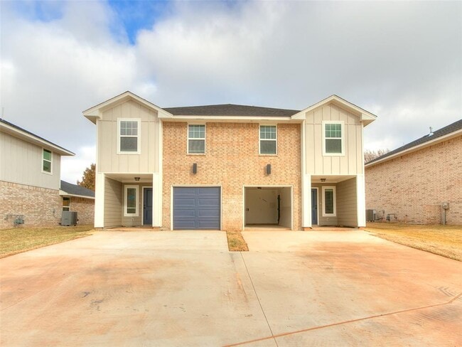 Photo - 13000 NW 3rd St