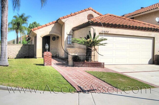 Building Photo - Charming 3 Bed/2 Bath Home In Desirable Ch...