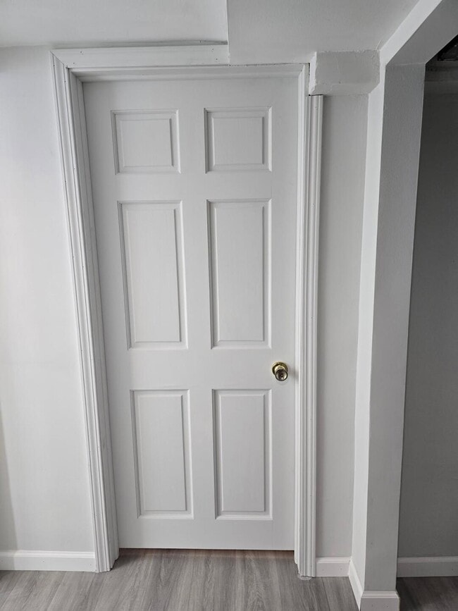 Photo - 655 S 7th Ave