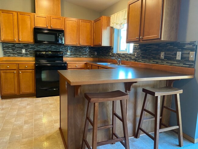 Building Photo - 24032 SE 282nd St Rental