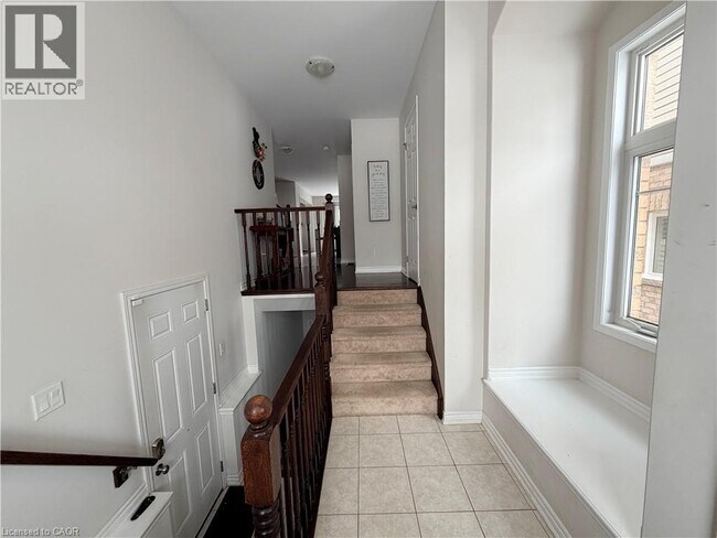 Photo - 31 Sofitel Dr