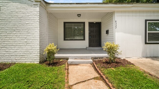 Photo - 8327 Bonner Dr