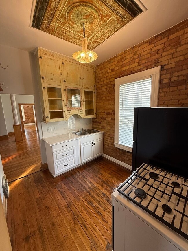 Photo - 253 E 5th Ave Unit #1