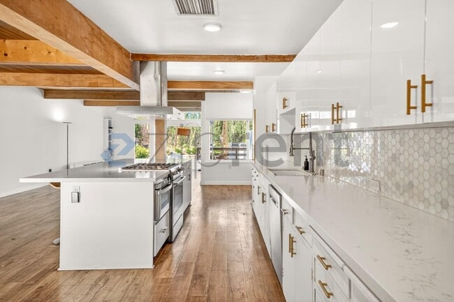 Photo - 5775 W 74th St