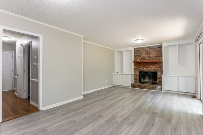 Photo - 3910 Walnut Hill Ct