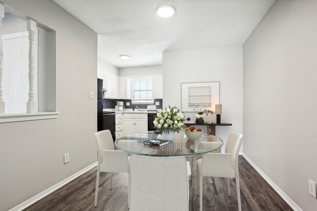 Clove Manor Apartments