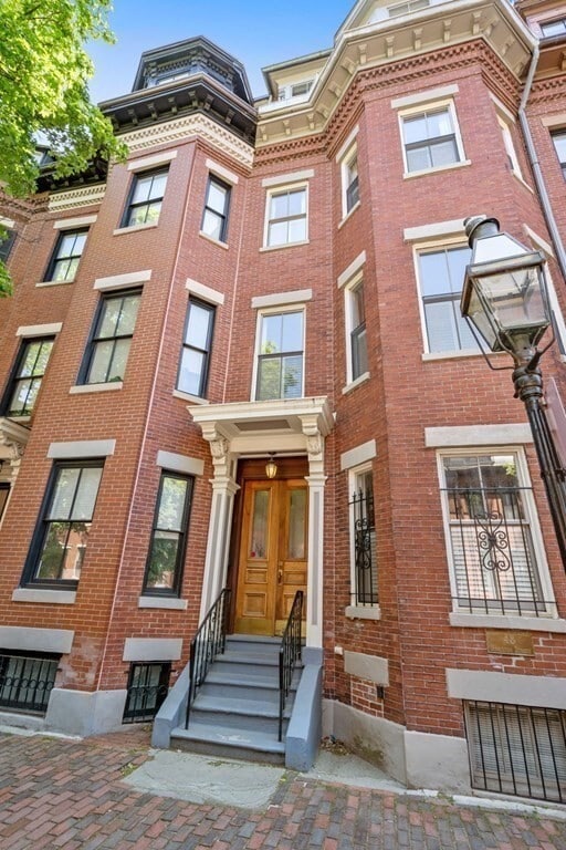 Building Photo - 48 Appleton St Rental