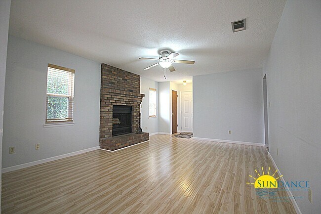 Photo - Adorable Home Near Hurlburt Field