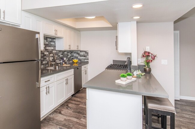 Photo - Enclave at Town Square