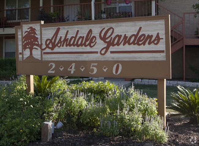 Photo - Ashdale Gardens