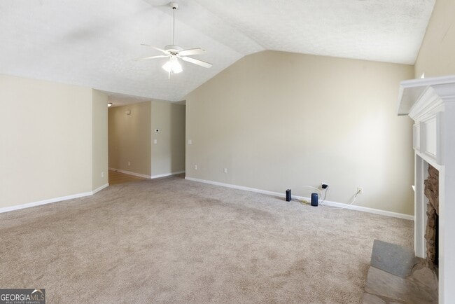Photo - 5420 Yellow Pine Dr
