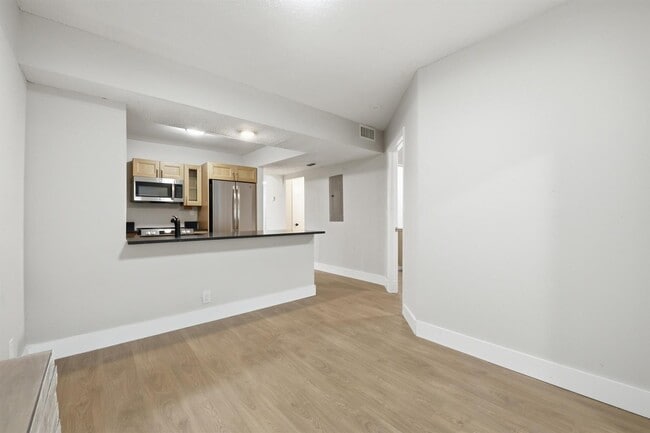Photo - 7318 NW 75th St