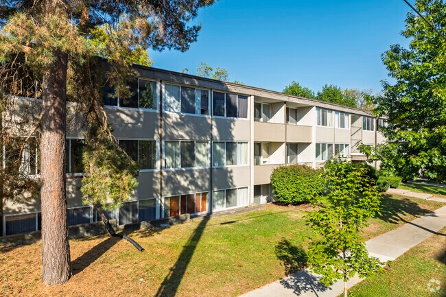 Photo - 912 Brown St