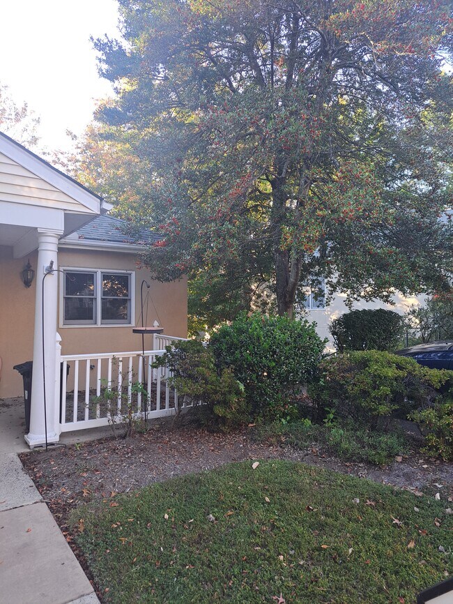 Building Photo - 1184 Partridge Ln