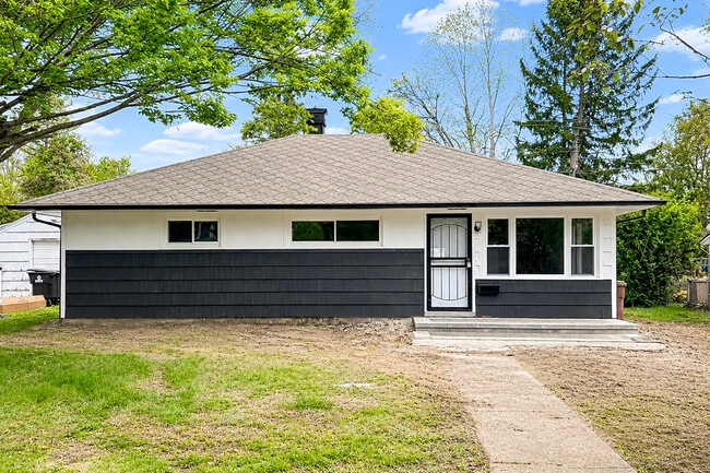 Photo - 1334 Miller Ave