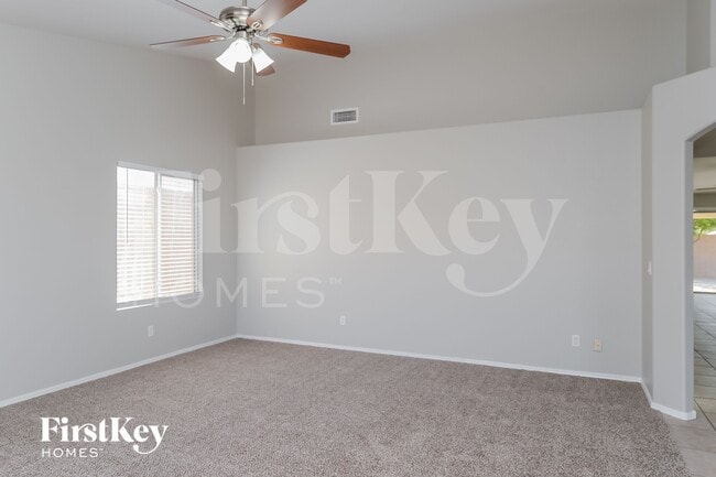 6511 E Menlo St