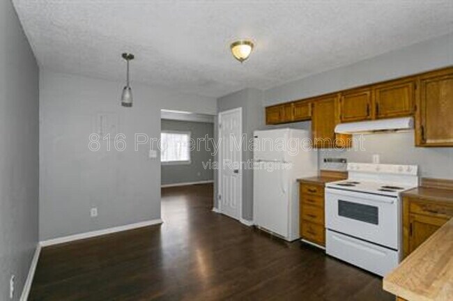 Photo - 1229 W Hayward Ave Unidad A