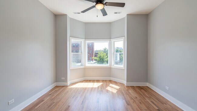 Photo - 1742 N California Ave Unit 2F