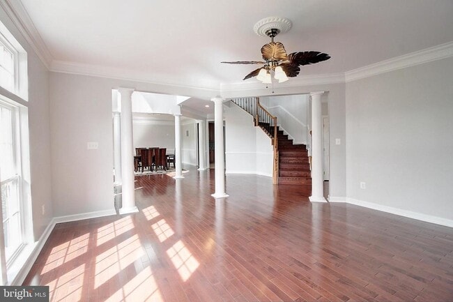 Photo - 2150 Chestnut Ln