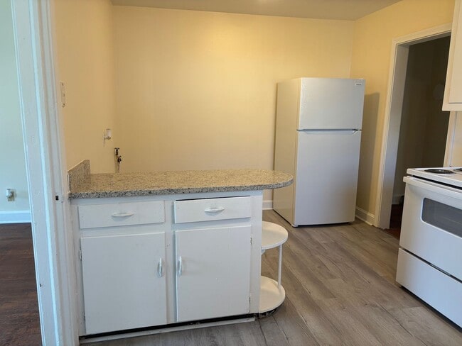 Photo - 1915 Unit 2918-A ARCHDALE RD