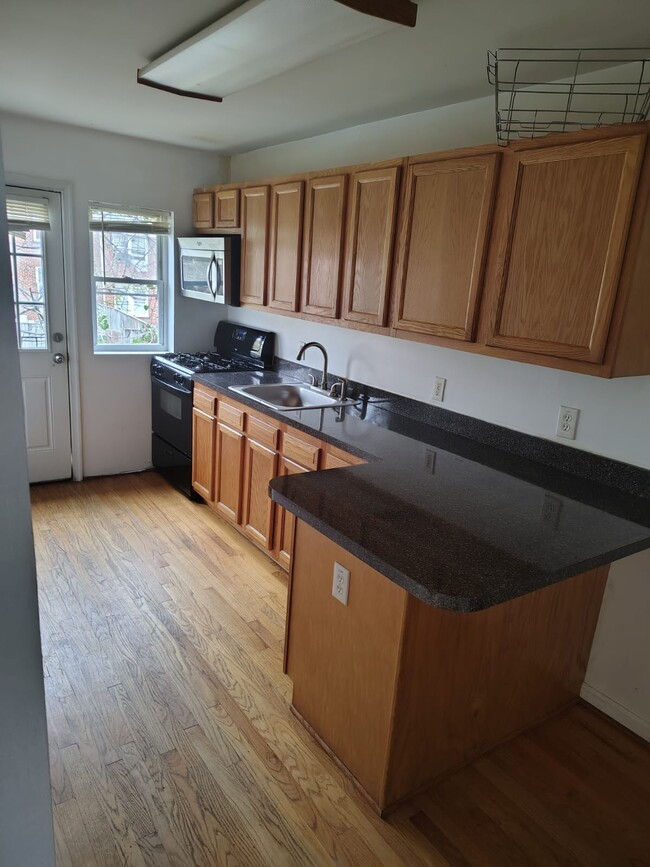 Photo - 4048 Edgewood Rd